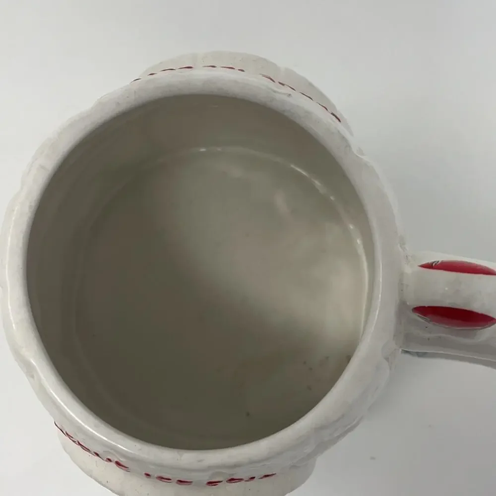 Vintage 2005 Coca-Cola polar bear igloo mug
